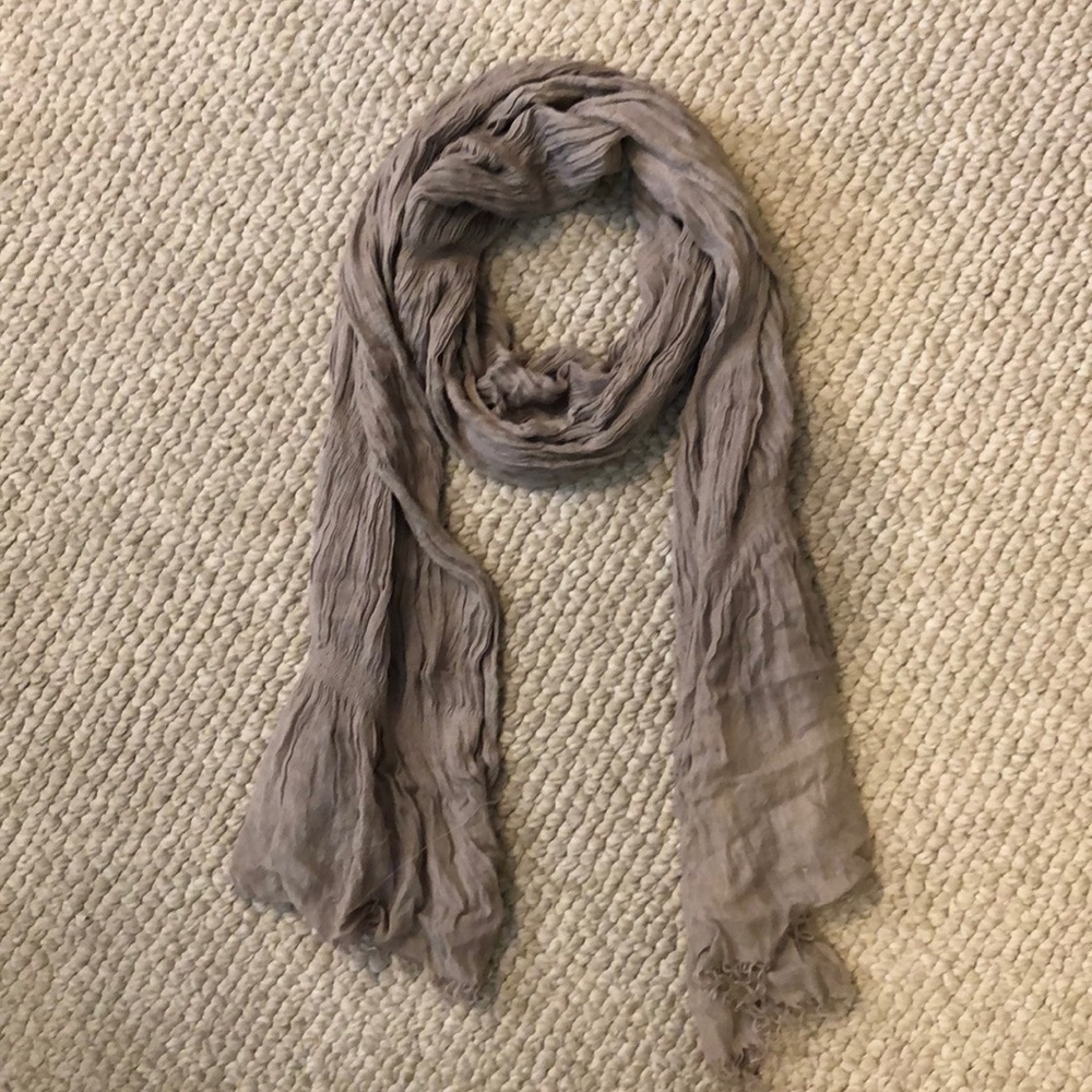 Grey scarf